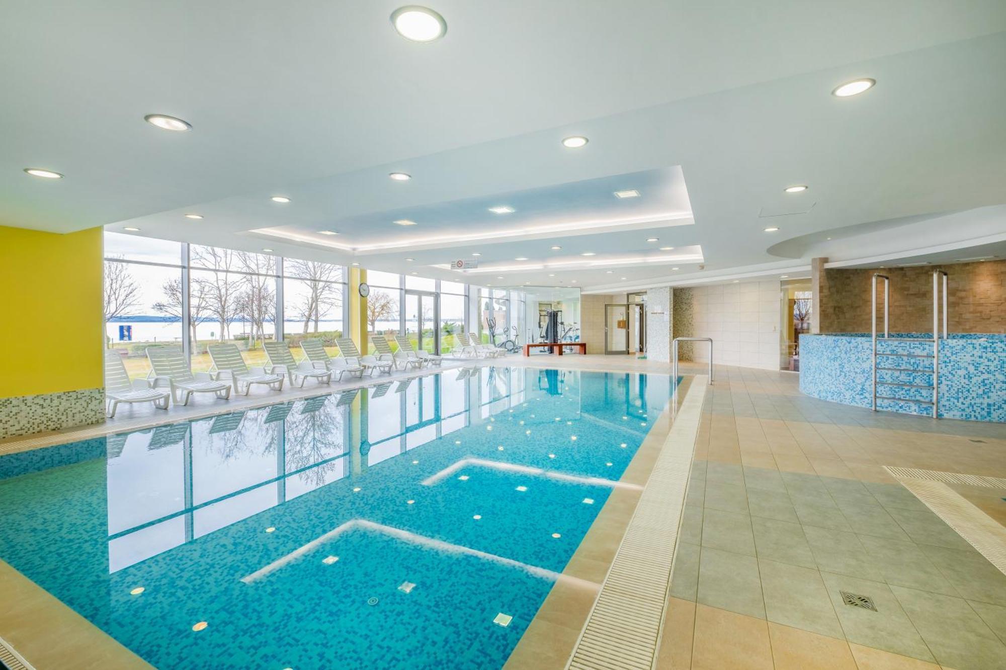 Myflat Club 218 Gold II Wellness Apartment Siofok Exterior photo