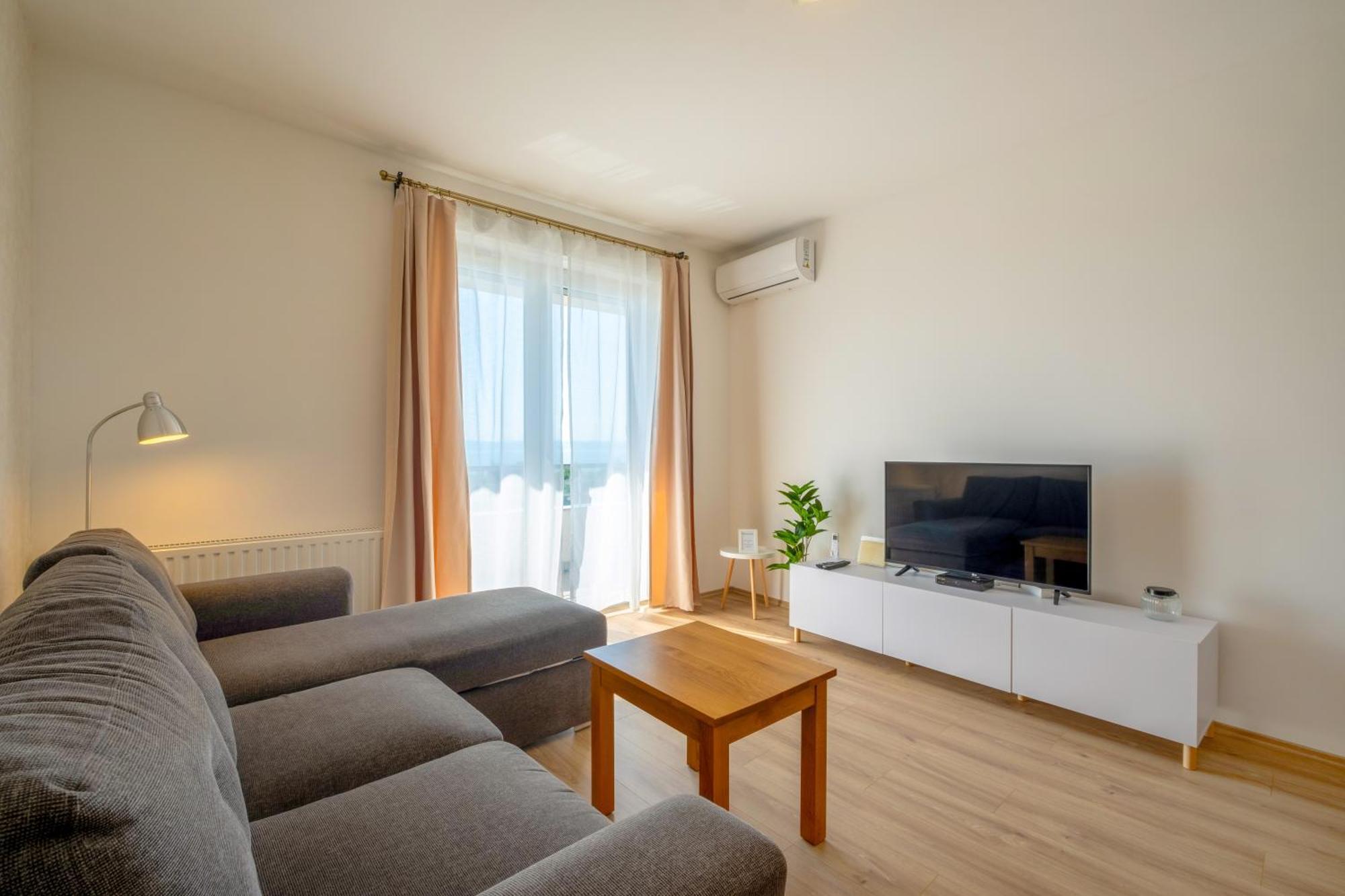 Myflat Club 218 Gold II Wellness Apartment Siofok Exterior photo
